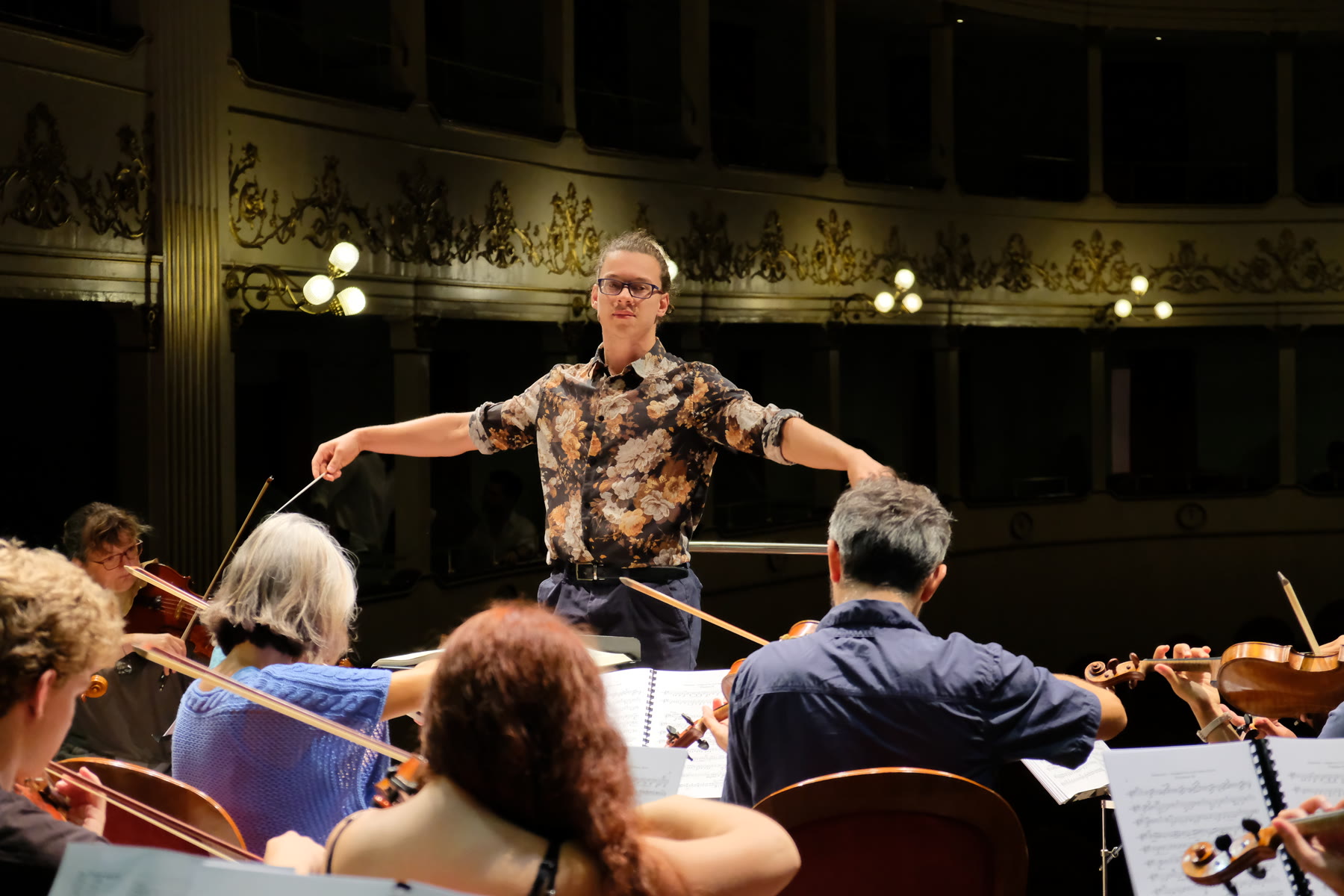 Max Kaiser conducting in Florence